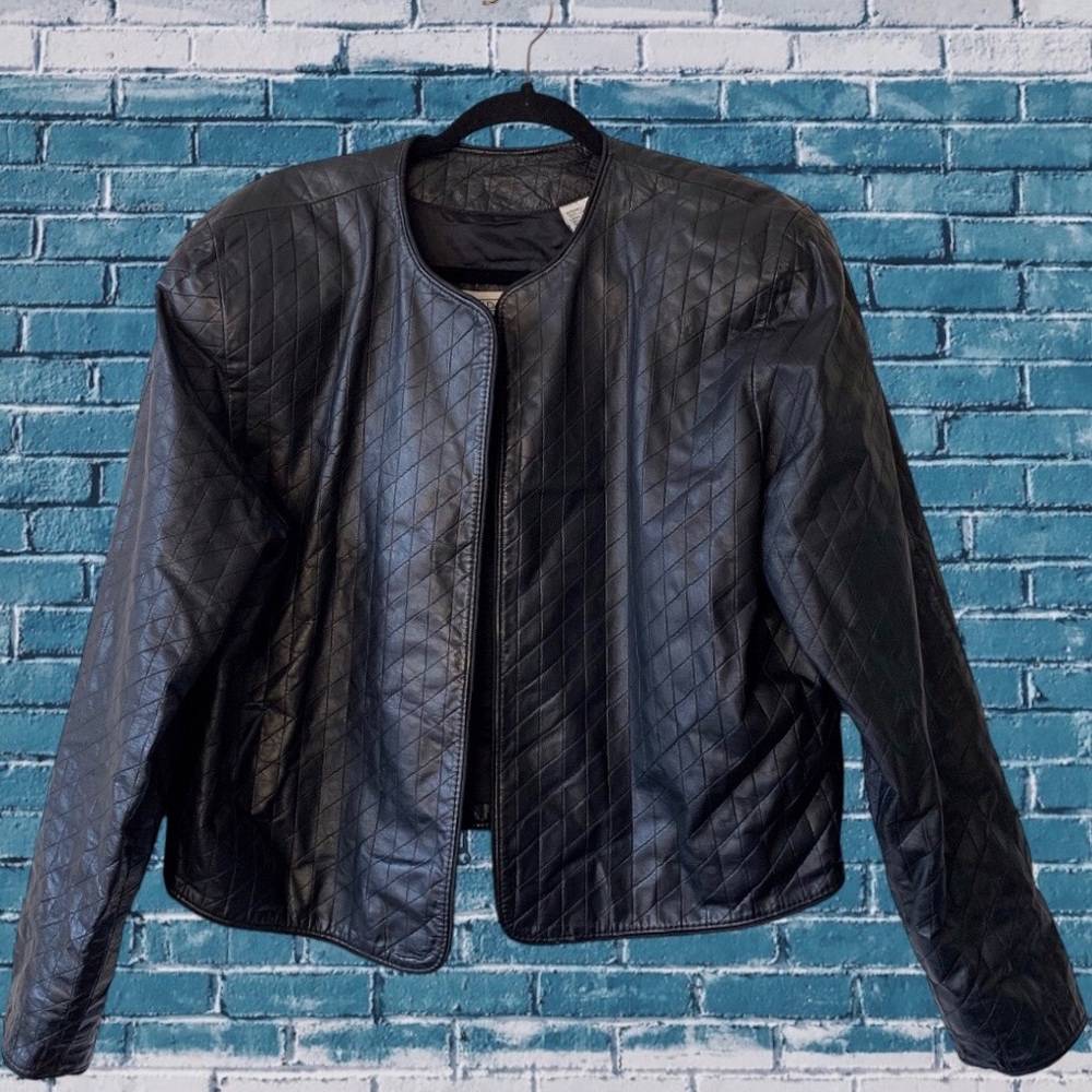 VINTAGE EVAN DAVIES COLLARLESS BLACK LEATHER JACKET CROPPED